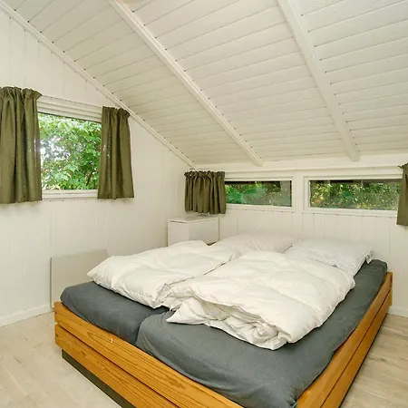 4 Person In Gilleleje-by Traum Gilleleje