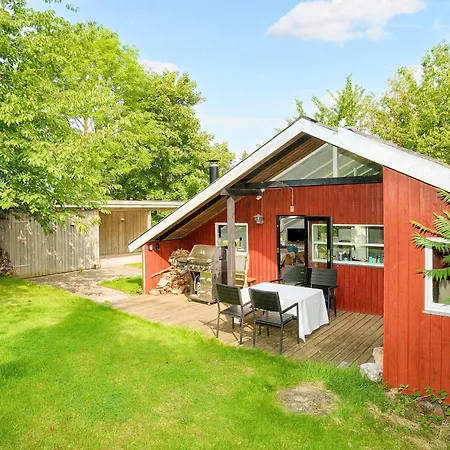 4 Person In Gilleleje-by Traum * Gilleleje