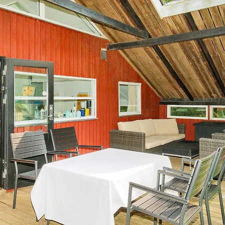 4 Person In Gilleleje-by Traum